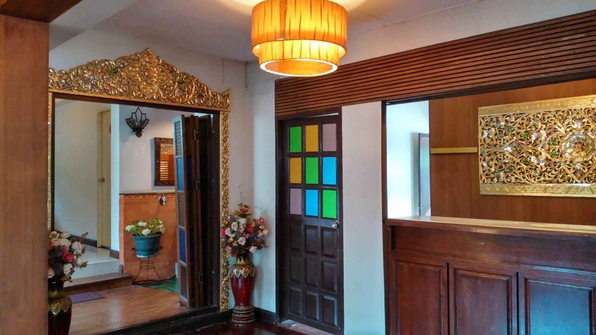 Hotel Rachamankha Flora House Chiang Mai Zewnętrze zdjęcie